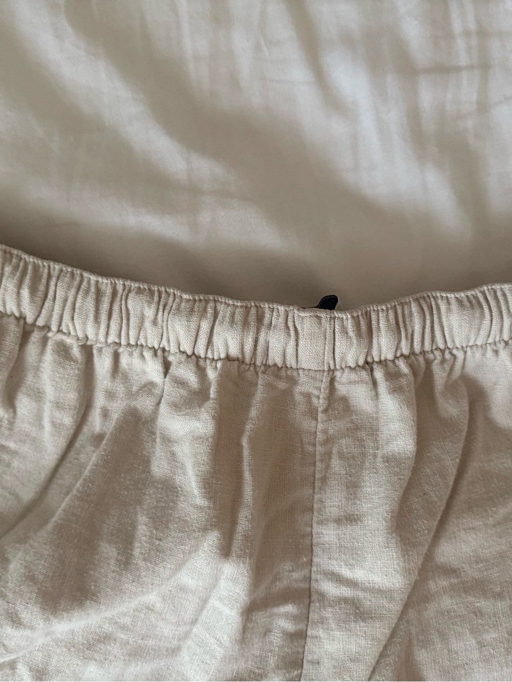 Abercrombie linen blend pull on shorts - Picture 9 of 11